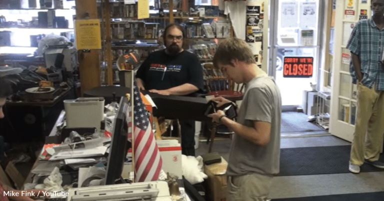 Stranger Steps Up To Pay When Man Finds Dream Guitar But Is $20 Short