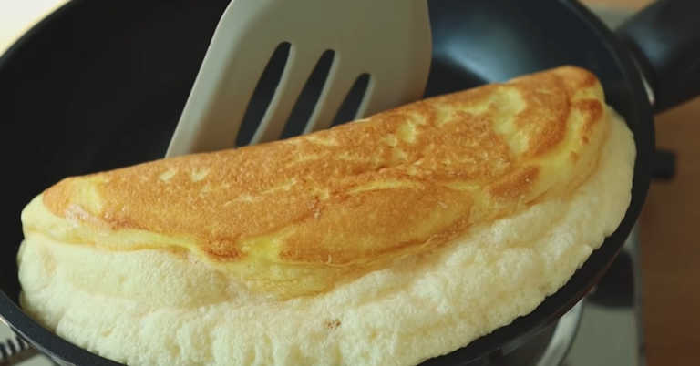 This Trendy Super Fluffy Omelet Changes The Way You’ll Eat Your Morning Eggs