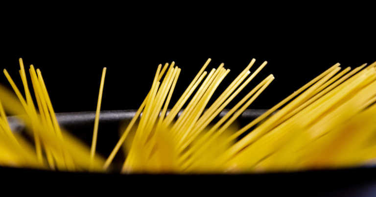 Is It Bad To Break Spaghetti In Half?