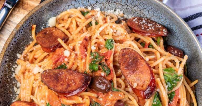 Easy Chorizo Basil Spaghetti