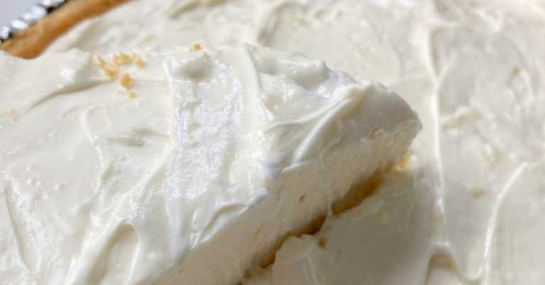 5-Ingredient No-Bake Cheesecake