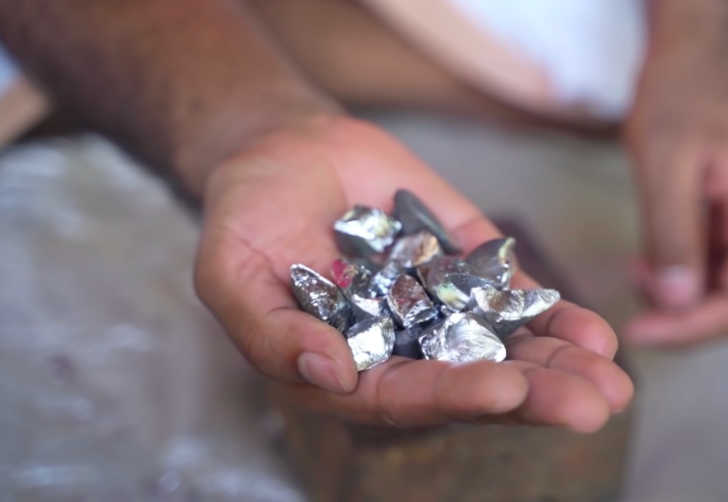 These Artisan Made Mirrors Aren’t Just Beautiful But Show The Most