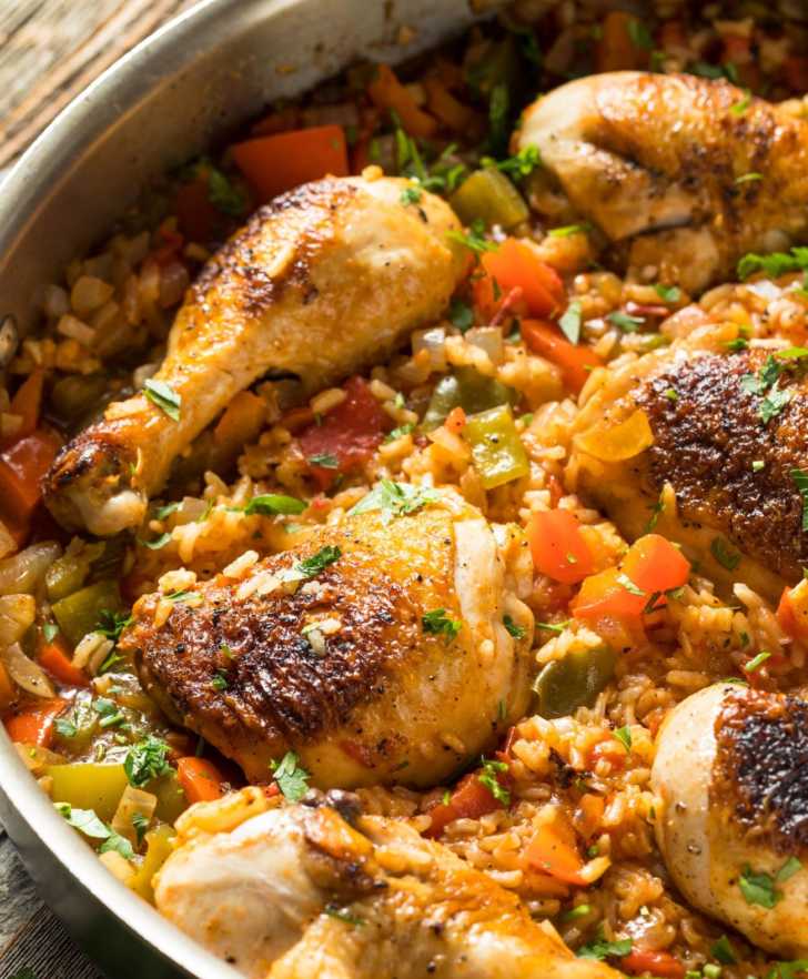 Arroz con Pollo (Chicken and Rice) | 12 Tomatoes