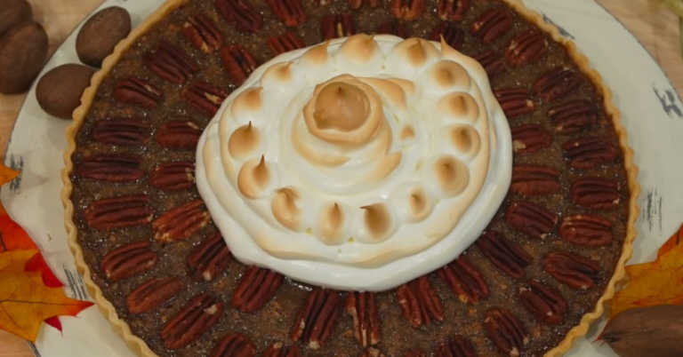 This 100 Year Old Pecan Pie Recipe Is Still Delicious