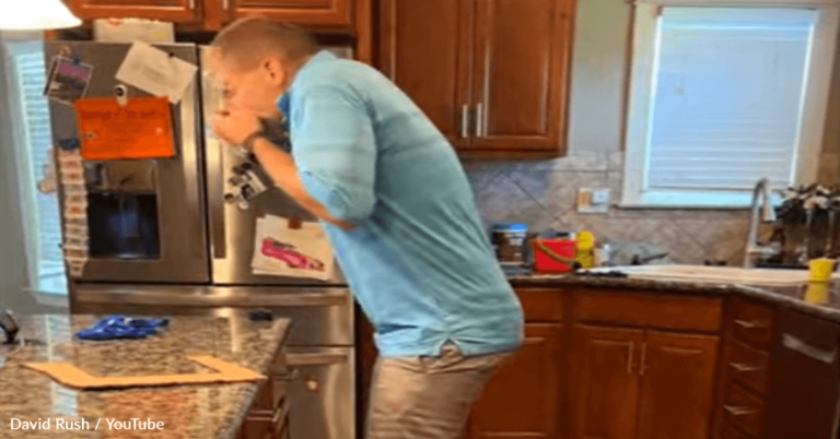 Man Sets New World Record By Inflating 10 Balloons In One Minute With His Nose