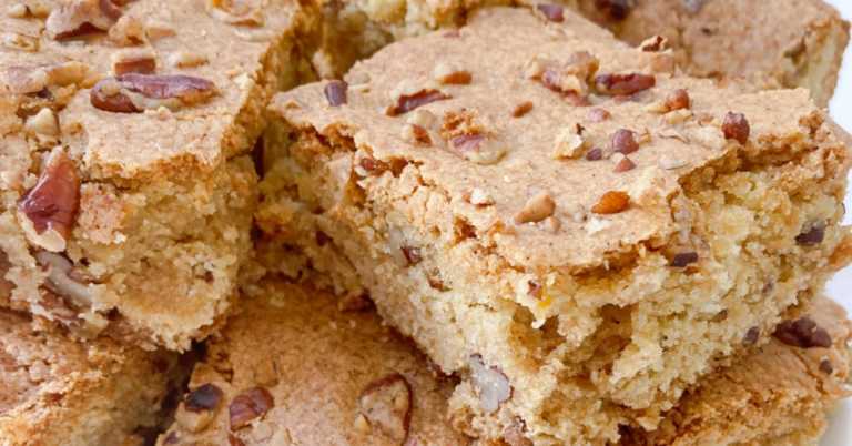 Maple Pecan Blondies