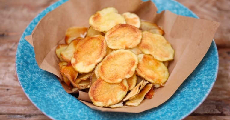 You Can Use Your Microwave To Make Homemade Potato Chips