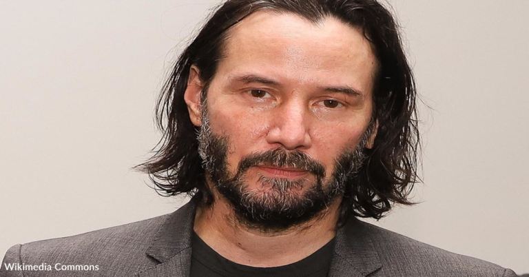 Keanu Reeves Crashes Couple’s Wedding Reception