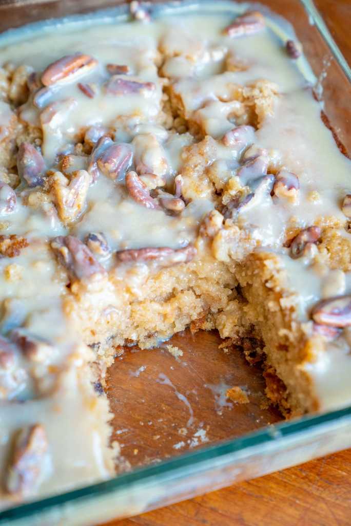 Butter Pecan Praline Poke Cake | 12 Tomatoes