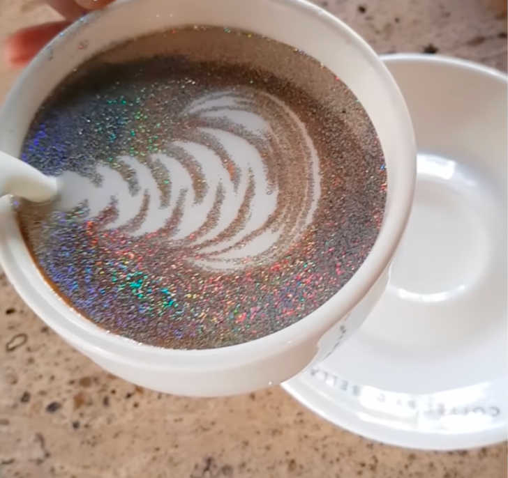 Glitter On Food? Is The Shiny Stuff Really Safe To Eat? 12 Tomatoes