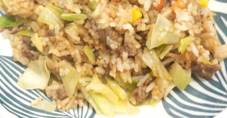 One-Pan Ground Beef, Cabbage, and Rice