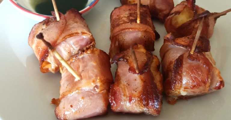 Cheesy Tater Tot Bacon Bites