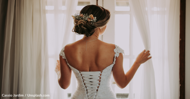 Jealous Bride Accuses Guest Of “Upstaging” Her At Her Wedding