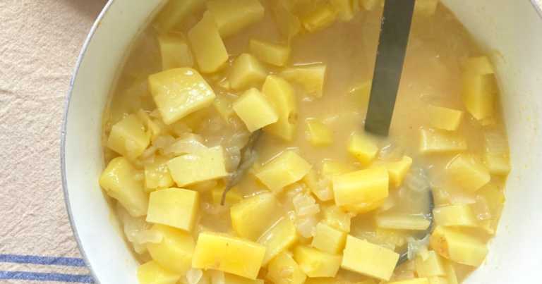 Irish Potato and Onion Soup