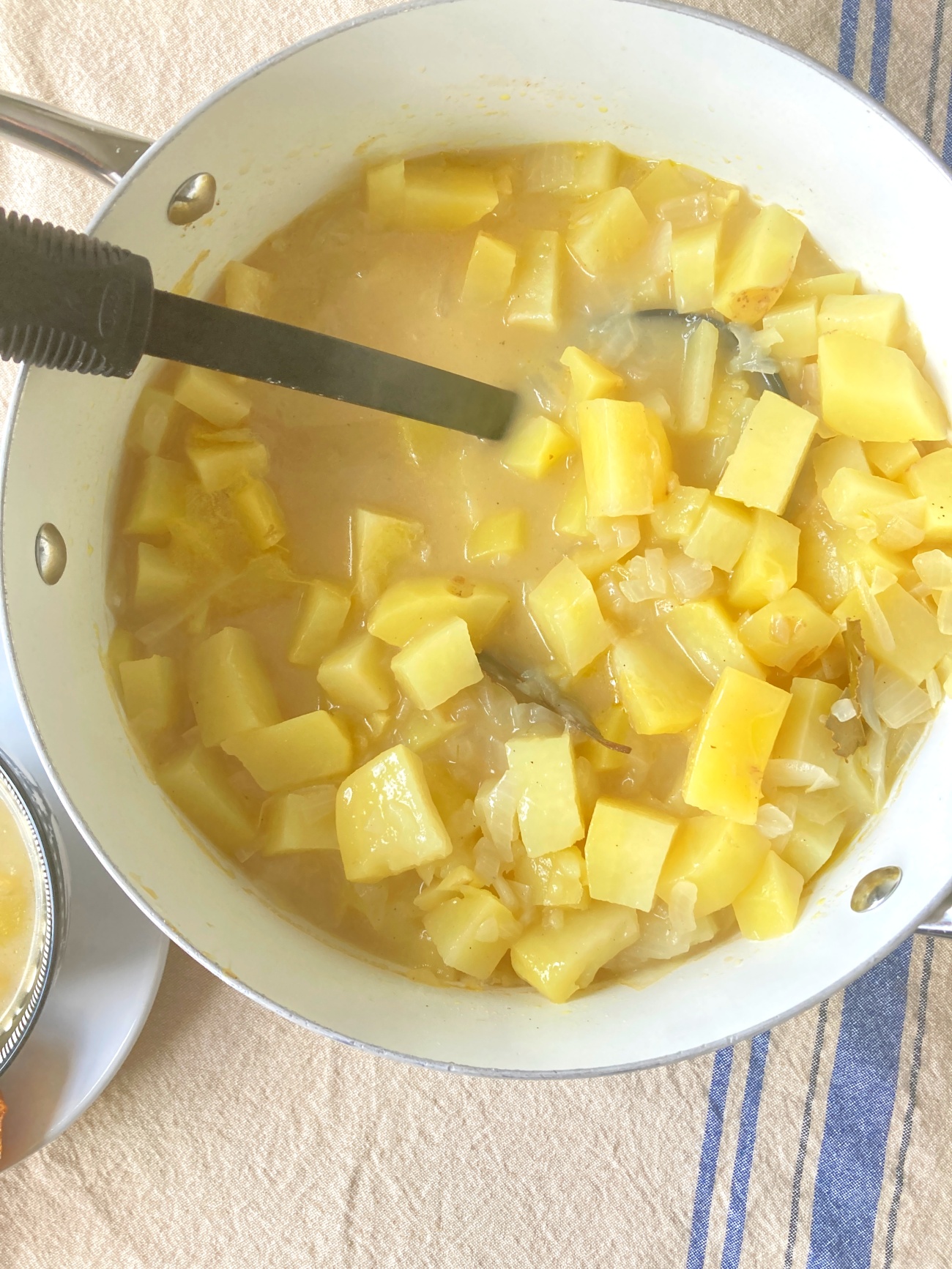 Irish Potato and Onion Soup