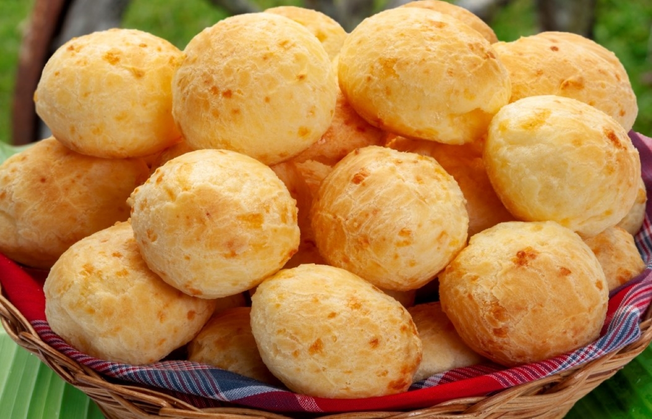 Pão de queijo is the history of Brazil in a moreish cheese snack, Brazil  holidays