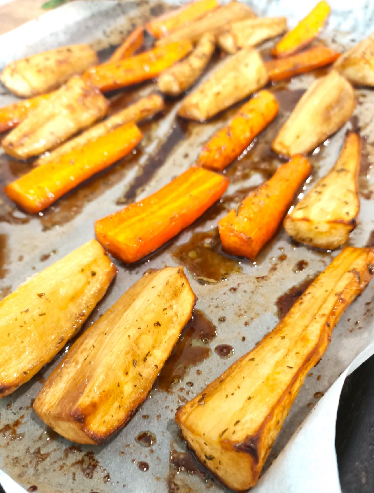 Sheet Pan Maple Butter Carrots and Parsnips Vertical 4