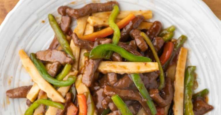 Shredded Beef and Bell Pepper Stir Fry