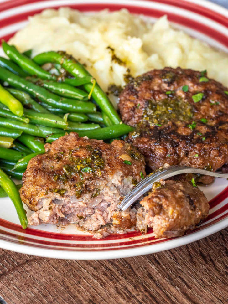 Julia Child’s Ground Beef Patties (Bifteck Haché A La Lyonnaise) 12 Tomatoes