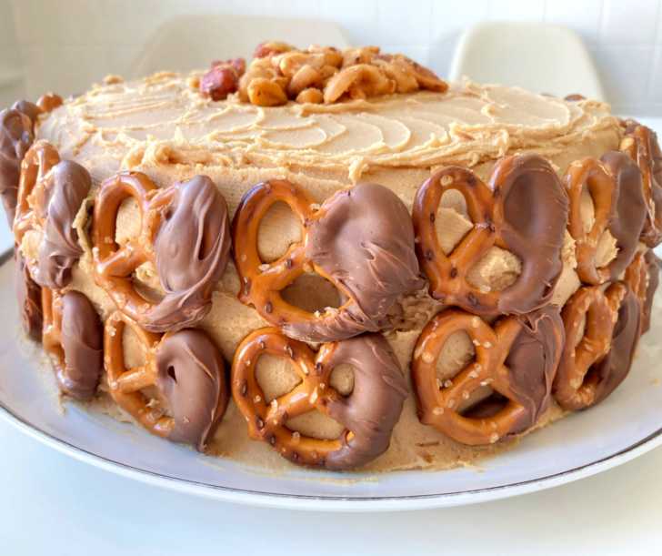 Peanut Butter Pretzel Cake 12 Tomatoes