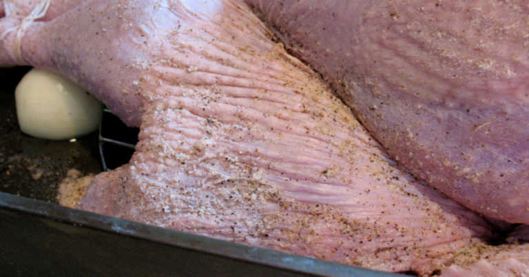 What’s Better? A Wet Brine Or A Dry Brine for Turkey?