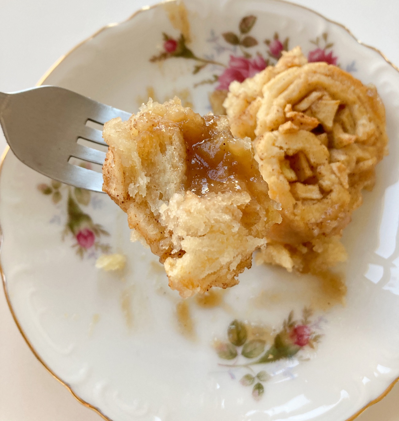 Apple Pinwheel Cobbler