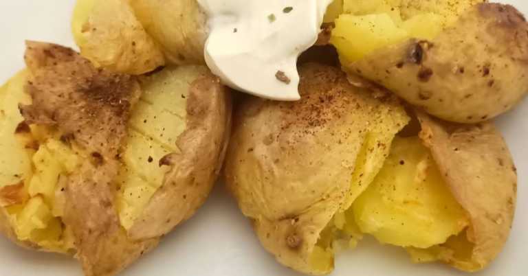 Easy Air Fryer Savory Smashed Potatoes