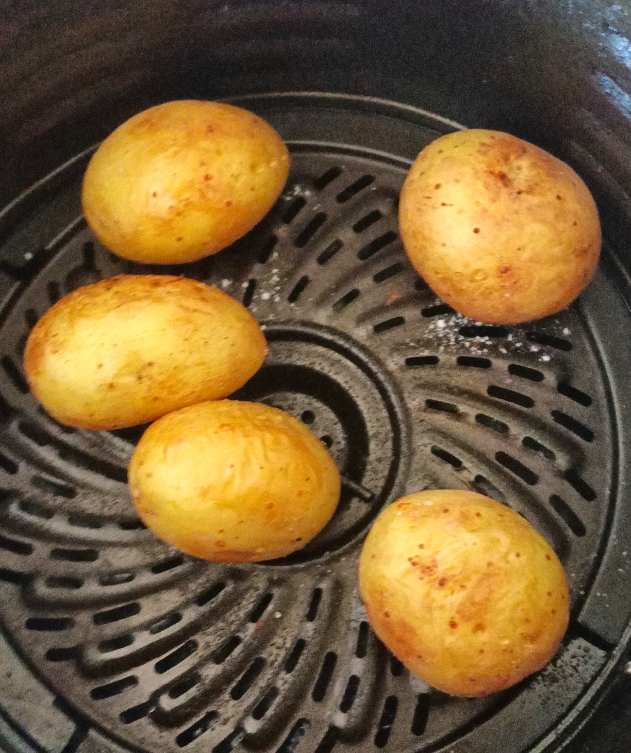Air Fryer Smashed Potatoes Vertical 1