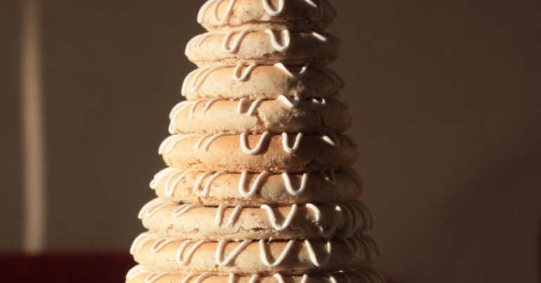 Unique Christmas Desserts From Around The World