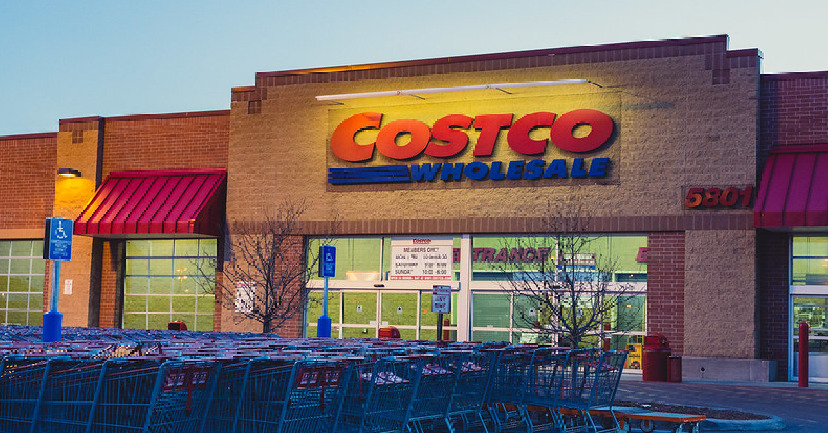 Costco Is Selling the World's Largest Jigsaw Puzzle and It's 29 Feet Long -  Thrillist