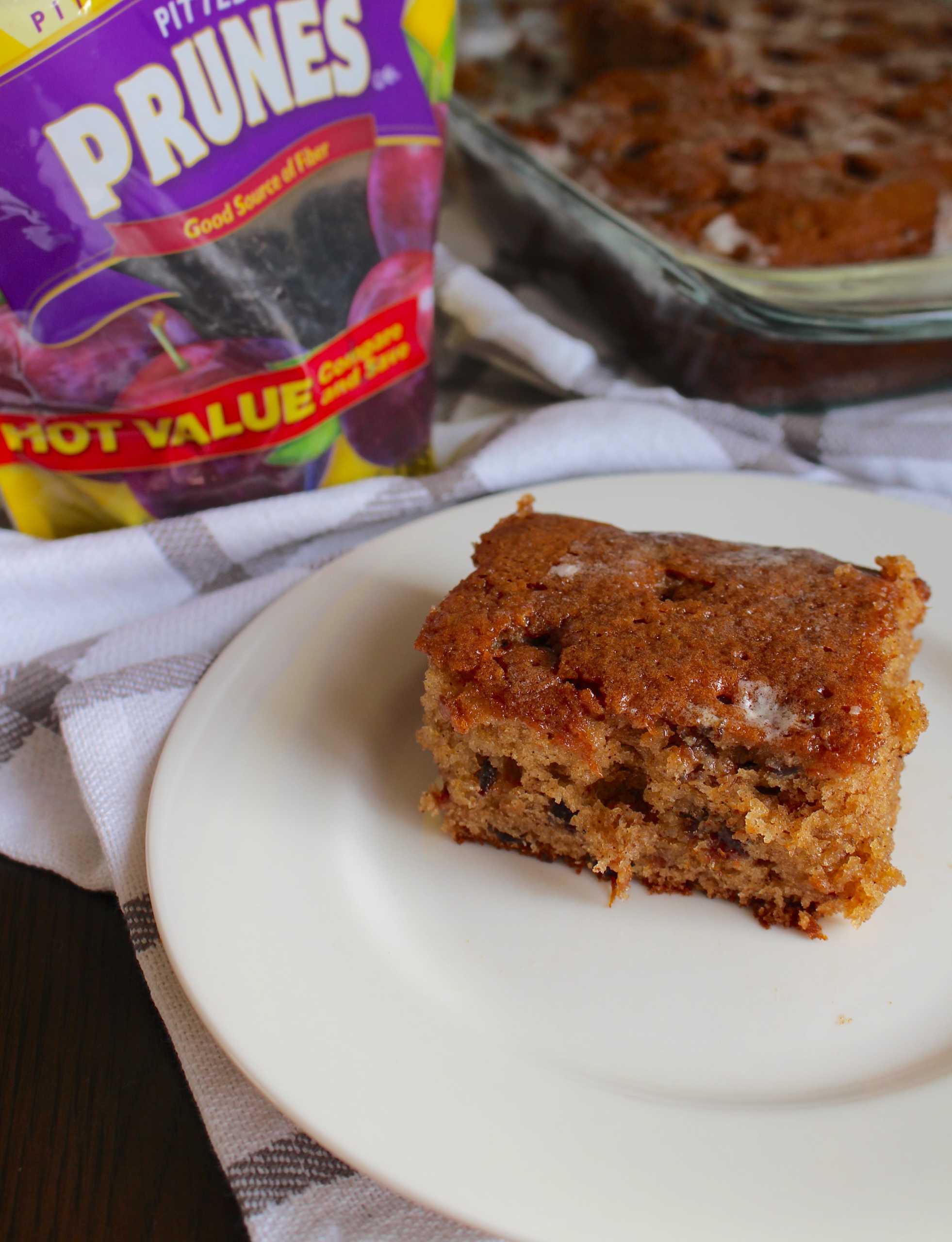 Prune cake 8-min