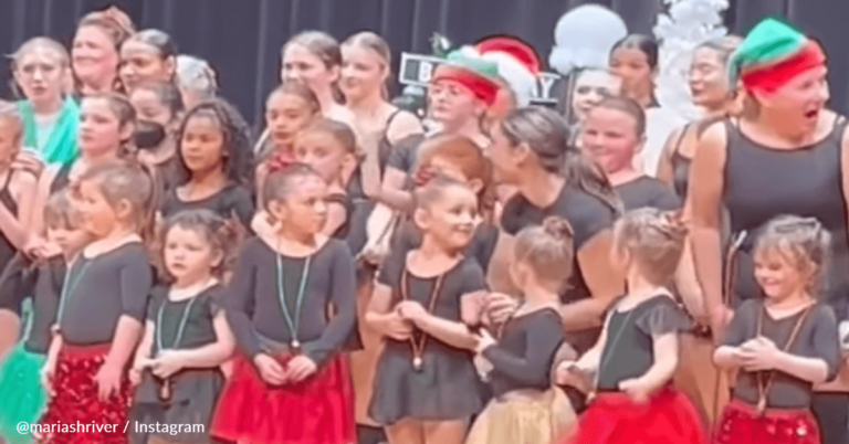 Girl Performing At Christmas Concert Has Sweet Reaction To Seeing Her Family In The Crowd