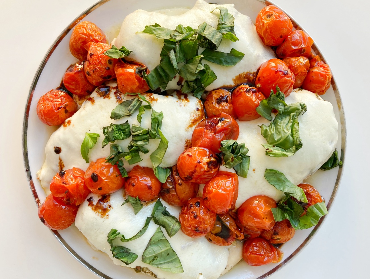 Sheet Pan Caprese Chicken