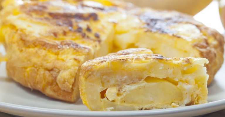 Simple Spanish Potato Omelet