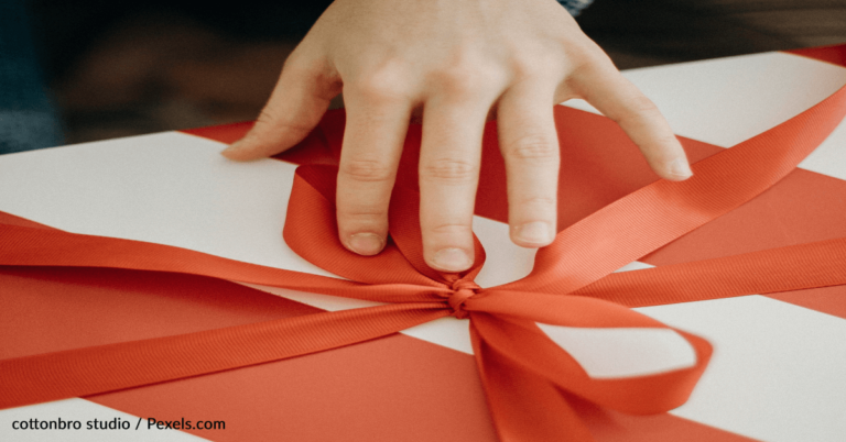 Parents Buy Peppa Pig Toy For Christmas And Find Deadly Object Hidden Inside