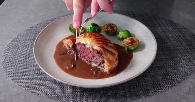 Make Your Hamburger Patty Posh With This Hamburger Beef Wellington Recipe