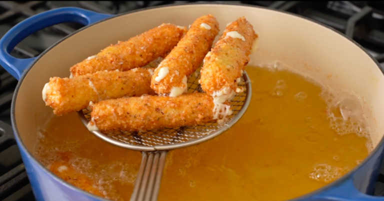These Homemade Quick Mozzarella Sticks Are Unlike Anything You’ve Eaten Before