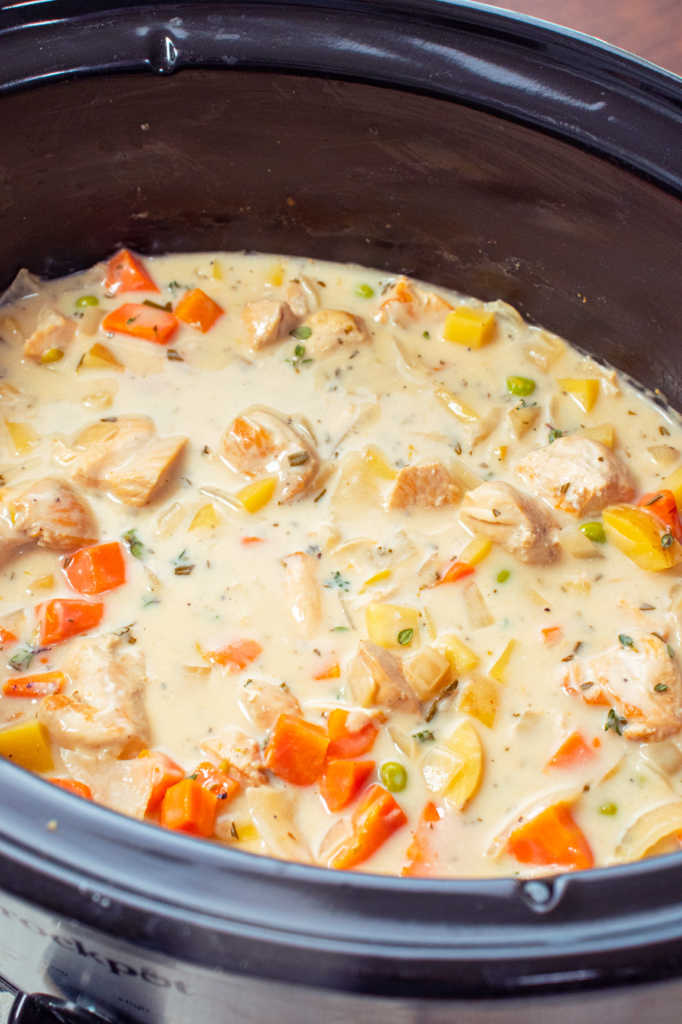 Slow Cooker White Wine Chicken Stew | 12 Tomatoes