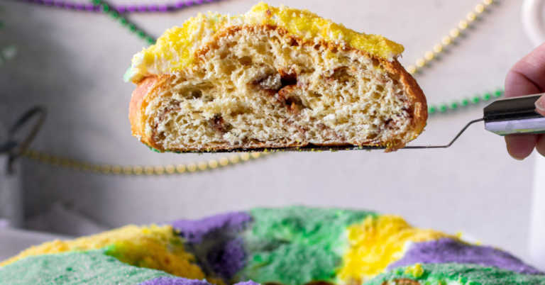 What Is The Meaning Behind The Colors Of Mardi Gras And King Cake?