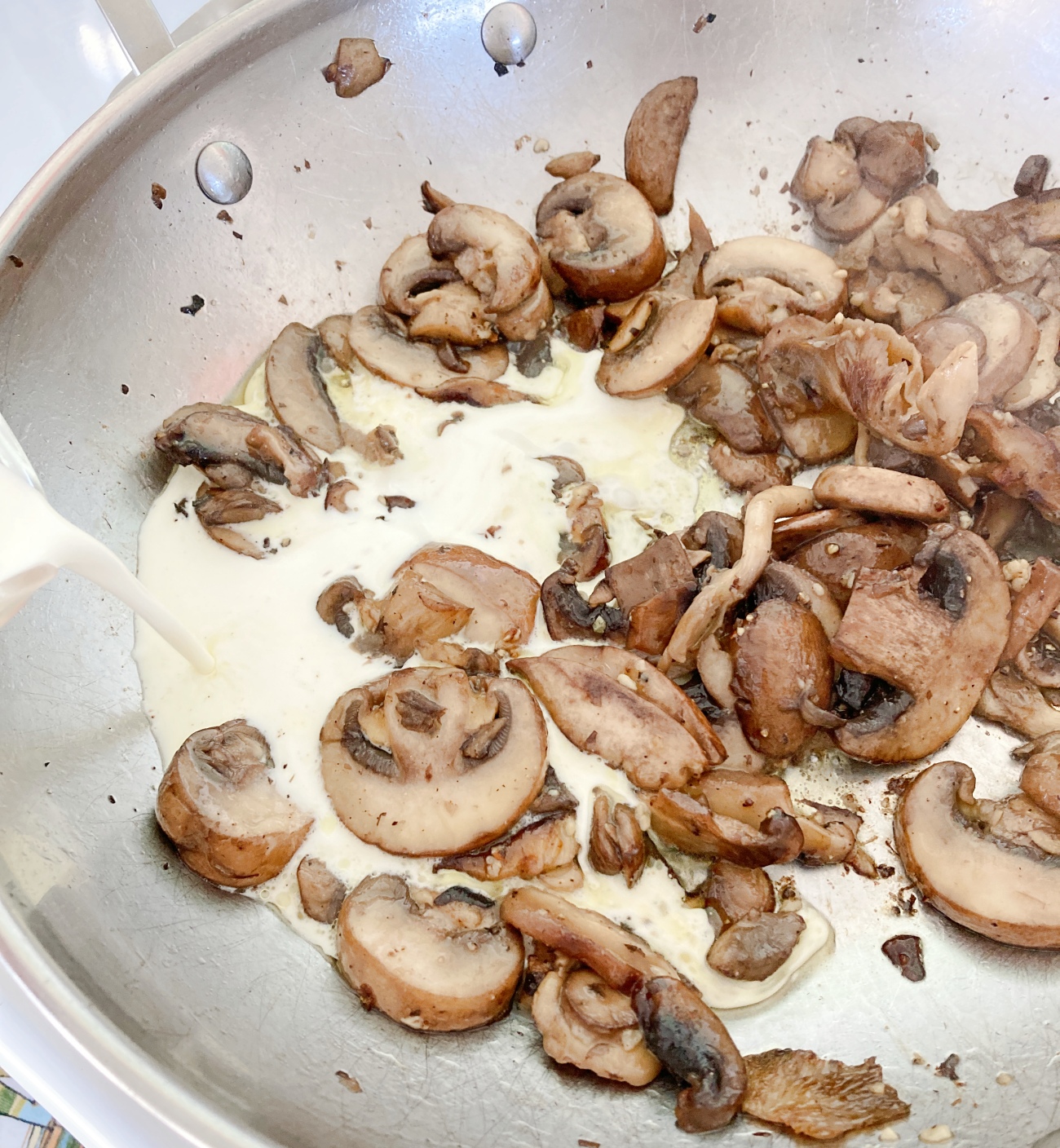 Creamy Mushroom Gorgonzola Fettuccine