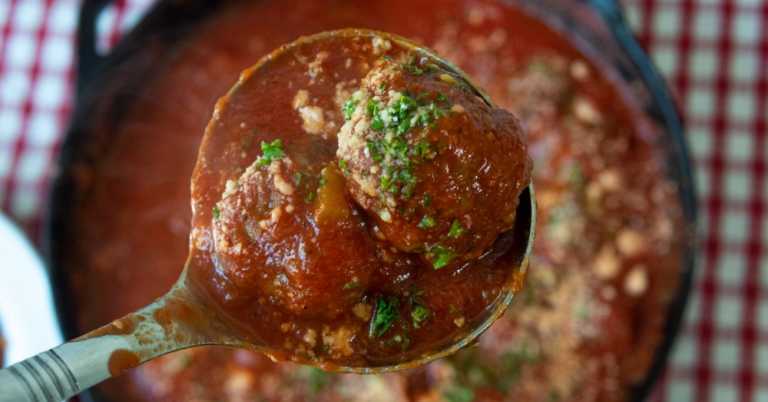 In A Meatball Battle, Who Wins? Chicken? Or Beef?
