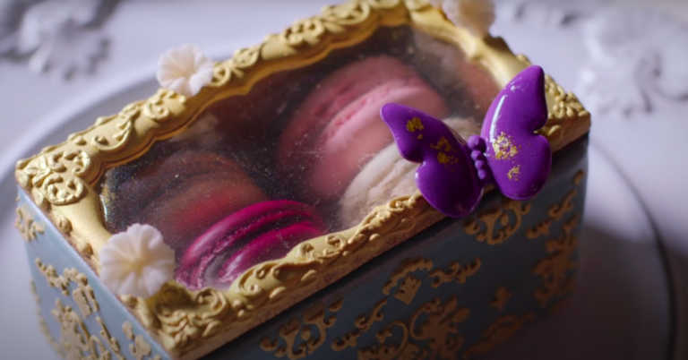 It’s Hard To Believe That This Victorian-Styled Jewelry Box Is Made of Cookies