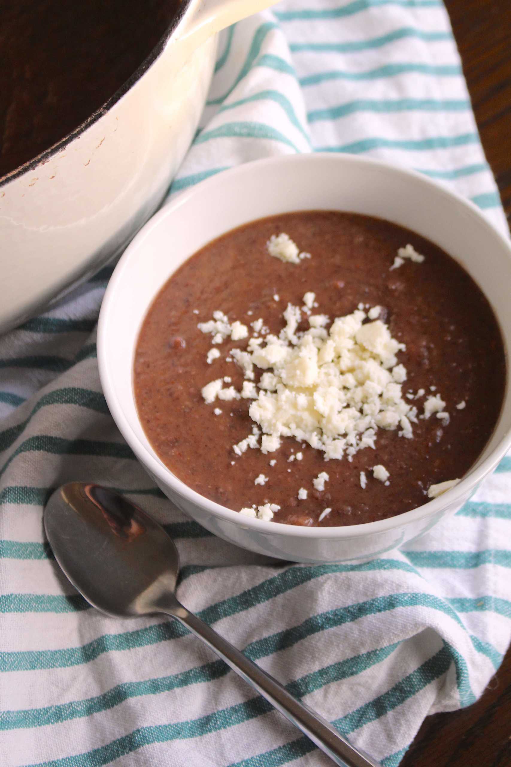 black bean soup 3-min