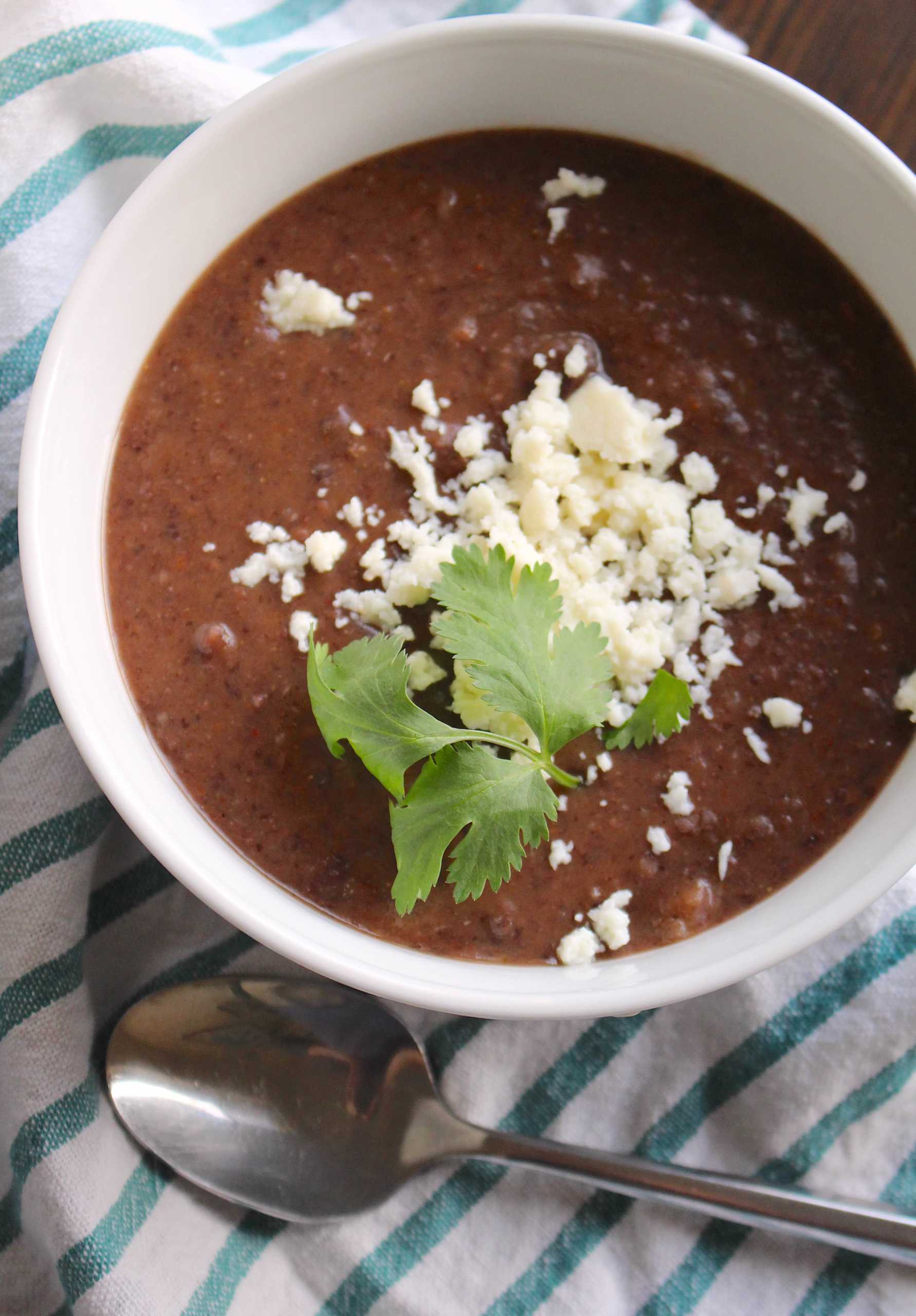 black bean soup 4-min