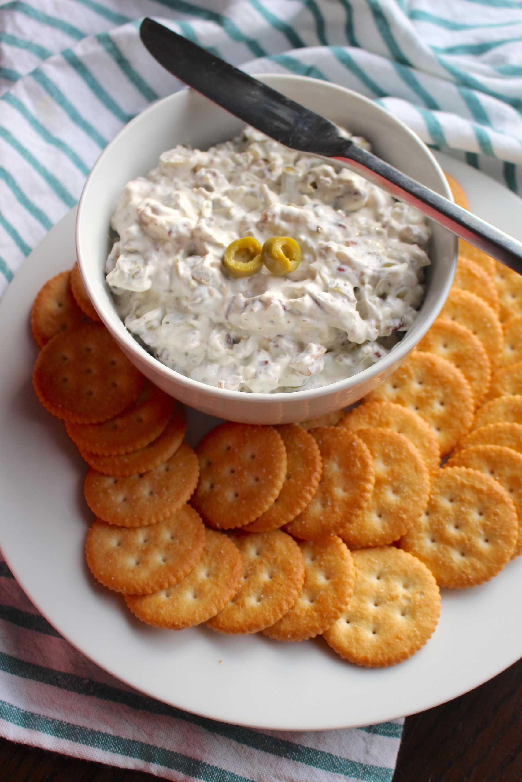 olive pecan dip 5-min