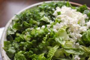 greek lettuce salad 9-min