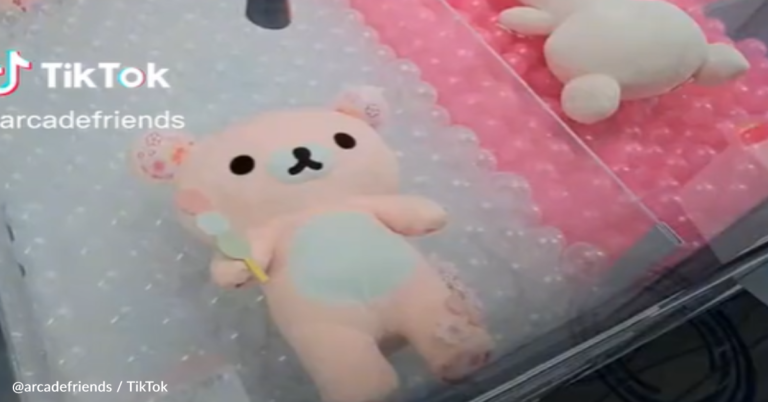 Arcade Worker Shares Hack To Win At The Claw Machine
