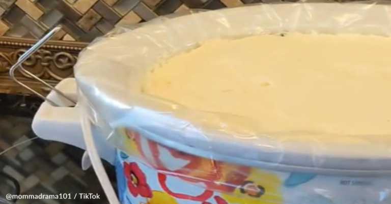 Woman Creates Cake That Looks Just Like A Crockpot Full Of Chili