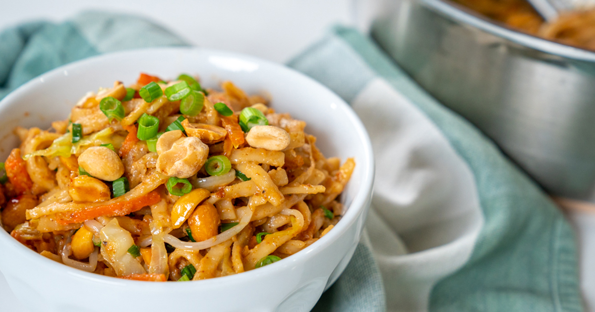 Easy Peanut Chicken Noodles