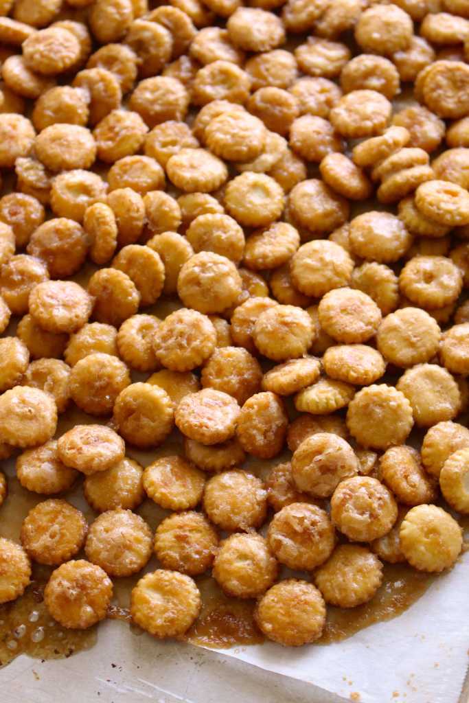 Salted Caramel Cracker Bites 12 Tomatoes